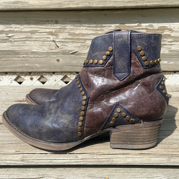 Circle G By Corral Studded Star Inlay Booties Women's Size 10.5 - Picture 4 of 12